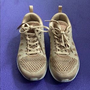 APL Techloom Pro Running Shoe